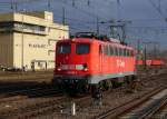 140 018-3 , mittlerweile die älteste betriebsfähige DB-140, kam am 04.02.2014 als Lz durch den Mannheimer Hbf.