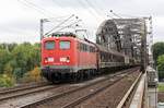 140 432-6 der BayernBahn auf der Deutschherrnbrücke (Bahnstrecke Frankfurt-Hanau) in Frankfurt am Main am 1. Oktober 2019