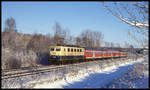 141287 ist hier mit dem Regionalzug nach Münster am 23.12.2001 um 14.27 Uhr in Osnabrück - Hellern unterwegs.