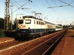 141 310-3 mit RE 3277 Mnster-Emden auf Bahnhof Salzbergen am 09-08-1995.