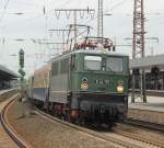 E 42 151 mit einem Sonderzug am 14.09.2012 in Essen Hbf.