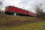 143 002-4 der S-Bahn Mitteldeutschland (DB Regio Südost) als S 37728 (S7) von Halle(Saale)Hbf Gl.