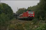 Die 1987 bei VEB Lokomotivbau Elektrotechnische Werke -Hans Beimler-, Hennigsdorf (LEW) gebaute Dortmunder 143 290 ist mit der RB91 (RB 39165)  RUHR-SIEG-BAHN  auf dem Rckweg nach Siegen.