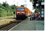 143 157-6 mit Regionalexpress Hoyerswerda-Leipzig in Bad Liebenwerda. Aufnahme vom Bahnsteig 1 (derzeit einzig genutzter).
Aufnahmedatum: Sommer 2006