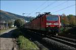 Die geffnete Fhrerstandstre zeigt das der 14.10.2007 ein warmer Herbsttag im Sauerland war. 143 188 fhrt bei Meggen mit der RB91 (RB 39164)  Ruhr-Sieg-Bahn  nach Hagen Hbf.