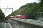 07.05.2008. RE Bielefeld-Braunschweig ausnahmsweise mit
143 872-0 fhrt in Hmelerwald wegen Bauarbeiten auf 
Gleis 3 ein