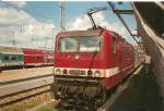 143 848 nach der Ankunft mit einer Regionalbahn im Juni 1999 in Stralsund.