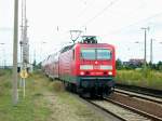 Die RB von Leipzig Hbf nach Weienfels bei der Einfahrt am 18.08.08 in Grokorbetha. Vorn zieht 143 935.