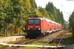 143 364-8 und 810-0  Schluchsee  mit der RB 31598 (Seebrugg-Freiburg(Breisgau) Hbf)bei In Aha 28.9.08