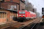 143 929 fhrt am 04.04.09 mit der RB nach Weienfels in Leipzig-Leutzsch ein.