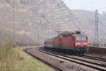 143 366-3 + 143 216-0 (gebgelt) als Dienstfahrt richtung Koblenz. Hier in Winningen (Mosel) am 06.04.09