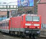 143 247-5 auf der S6 nach Essen bei der Einfahrt in Kln Hbf.