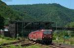 143 073-5 und 953-8 mit dem RE 4369 (Koblenz Hbf-Frankfurt(Main)Hbf) in Bingen 19.7.10