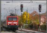 143 253-3 mit einer Rb nach Neumarkt (Oberpfalz) erreicht Regensburg. (26.10.2010)