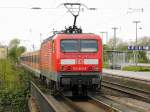 DB 143 643-5 mit der S1 nach Solingen Hbf hier in Bochum Hbf am 16.4.2011