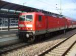 143 026-3 steht am 31.05.2011 mit dem RE 7 nach Mannheim in Kaiserslautern Hbf