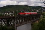 143 568-4 mit einem RE in Bullay am 07.08.2011