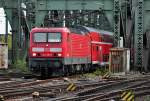 143 351-5 RB27 nach Kln-Hbf beim Verlassen der Hohenzollernbrcke - 18.10.2012