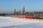 143 358-0 mit der S6 (Essen Hbf - Kln-Nippes) in Langenfeld (Rheinland) am 08.12.2012