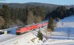 143 332-5 und 972-8 mit der RB 26958 (Seebrugg-Freiburg(Brsg) Hbf) in Altglashtten Falkau 3.3.13 