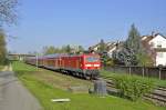 143 092 mit RE 22020 Tbingen HBF-Stuttgart HBF auf der Neckar-Alb-Bahn aufgenommen bei Metzingen/Wrtt.am 24.4.2013