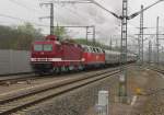 DB Museum 243 005-6 und WFL 20 als Schlussloks am DPE 25040 (Weimar - Neuenmarkt-Wirsberg), am 12.04.2014 in Erfurt Hbf.