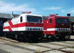 143 001 und 143 005 stehen am 25.Mai 2014 im BW Weimar.