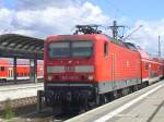 143955 mit einer RB nach Halle(S)Hbf am Gleis 4 in Lutherstadt Wittenberg.