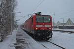 Zwischenhalt am 29.12.2014 von der Freiburger 143 145-1 mit RB 26969 (Freiburg (Brsg) - Neustadt (Schwarzw.)) in Himmelreich.