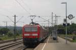 143 315 verlässt am 25.05.2015 Plochingen schiebend in Richtung Tübingen.