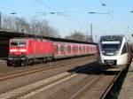 S-Bahn mit 143 611-2 und ein Talent der Nordwestbahn in Herne am 12.3.07