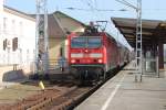 143 126 mit RE 26060 nach Leipzig am 01.03.2011 in Hoyerswerda