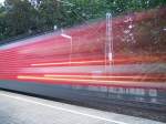 Eine Lokfahrt einer 143er durch den Bahnhof Stuttgart-Untertrkheim.