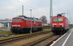 Whrend MEG 314 in Cottbus bereits abgestellt wurde, rangiert 143 193 auf ein weiteres Abstellgleis. Ihr wurde spter eine Regiogarnitur vorgestellt. Fotografiert am 05.11.11.