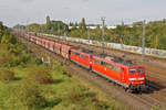 Lokomotive 151 022-1 und Schwesterlok am 21.09.2017  mit Ganzzug in Porz am Rhein.