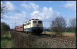 151140-1 erreicht hier am 11.4.1999 aus dem Ruhrgebiet kommend die Landesgrenze von Niedersachsen bei Hasbergen. Der Zug ist auf der Rollbahn in Richtung Osnabrück unterwegs.
