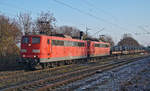 Coilzug am 10.12.2020 in Duisburg, mit Lokomotive 151 167-4 an der Spitze.