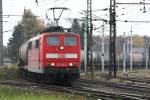 DB 151 026 mit Kesselzug bei der Einfahrt in den Bahnhof Wels am 3.