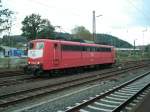 Eine E-Lok der DB-Baureihe 151 in der Umgebung von Siegen am 07.10.2004.