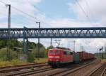 151 055-1 durchfhrt am 21.06.09 mit einem Containerzug den Bahnhof Buchholz (Nordheide) und wird nun ber die sdliche GUB weiter nach Maschen fahren.