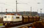 151 091-6 mit Erzzug auf der Fahrzeugparade  Vom Adler bis in die Gegenwart , die im September 1985 an mehreren Wochenenden in Nrnberg-Langwasser zum 150jhrigen Jubilum der Eisenbahn in Deutschland stattgefunden hat.