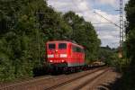 151 038-7 mit einem Containerzug in Frankfurt-Louisa am 24.08.2010