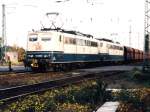 151 099-9 und 151 095-7 mit Gterzug 48113 Maasvlakte (NL)-Dillingen bei Grevenbroich am 25-10-1994.