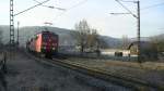 Eine BR 151 mit einem Audi-Autotransportzug in Wernfeld Richtung Gemnden am 21.02.12.