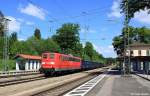 Railion DB Logistics 151 071-8 vor Gterzug Richtung Rosenheim, KBS 951 Mnchen - Rosenheim - Salzburg, fotografiert bei der Durchfahrt Bhf.