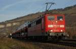 151 071-8 mit einen Autozug bei Thüngersheim am 03.12.13 unterwegs.