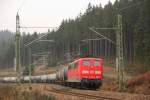 151 166-6 DB Schenker schiebt einen Gterzug ber die Frankenwaldrampe bei Steinbach am 14.11.2014.