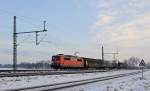 DB Schenker Rail 151 032 mit kurzem Güterzug in Richtung Bremen (Diepholz, 22.01.16).