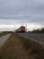 Gewitterstimmung am 04.04.2015.
BR 151 mit einem Güterzug kurz nach der Durchfahrt von Maisach