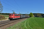 151 109 mit einem Kohlezug am 21.04.2015 bei Artlkofen.